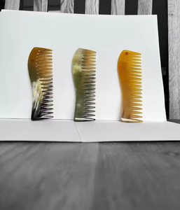 Anti-Static Eco-Friendly Handmade Custom Beard <b>Comb</b> & <b>Straightener</b> with Buffalo Horn Design by Saniya Handicraft - Product Image 4