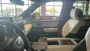 Toyota Tundra Capstone CrewMax d'occasion 2024 - Product Image 3