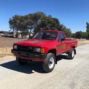 1984.1985/1993/1988/1986/1989/2016/2017/2018/2025 Toyota Pick up 4x4 HZJ 79 Pick-up 4.2l à cabine unique diesel à vendre prix bas - Product Image 2
