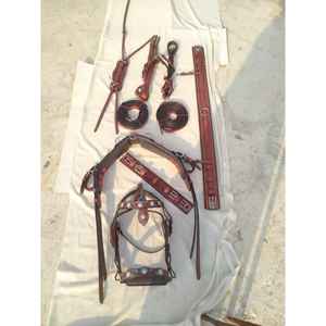 Ensemble de harnais pour cheval, harnais de course à la trotte |   Ensemble complet d'équitation en cuir marron et noir |   Qualité supérieure durable - Product Image 1
