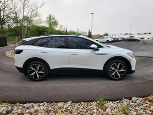 Nuevo Vehículo SUV ID.4 de Lujo NewEnergy HB9836 2023, Tracción en las Cuatro Ruedas, Batería de 50-70kWh, Motor de 200-250kW, Autonomía de 601-700km - Product Image 3