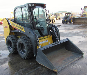 used 2019 New Holllands L216 Skid Steer Loader 60HP Compact Radial Lift Loader For Sale - Product Image 6