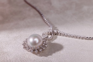 Sunlit Dreams Collier luxueux avec diamants et perles 18K/925S Collier élégant en plaqué or 18K - Product Image 3