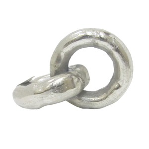 Sculpture Aluminium Métal Chaîne Design Pièce maîtresse Article de cadeau Accents de table Décoration Sculptures verticales modernes - Product Image 1