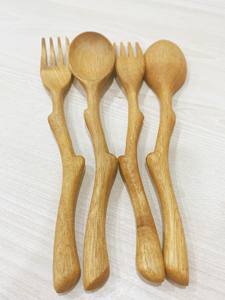 Utensilio de madera sostenible hecho a mano para uso diario - Product Image 5