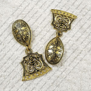 Juego de hebillas de cinturón nórdico/vikingo de estilo tortuga medieval, broche de tortuga de latón con hangares - Product Image 5