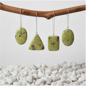 Lot de pierres précieuses en cristal d'Atlantisite naturel, proposé à prix de gros, idéal pour la fabrication de bagues, de pendentifs et de bijoux faits à la main - Product Image 3