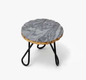 ที่วางเค้กแบบเดี่ยวทำจากไม้และเรซินรูปร่างทรงกลมสีน้ำตาลและสีทองใช้ในบ้านและเครื่องครัวสไตล์ล่าสุด - Product Image 3