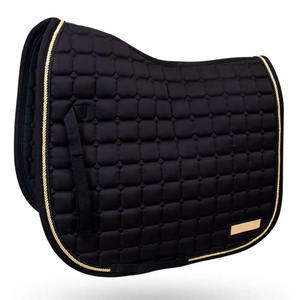 Almohadilla de Silla de Montar de Lujo para Doma Clásica con Bordado Metálico, Tela de Satén para Equitación y Tecnología de Gestión de la Humedad - Product Image 4