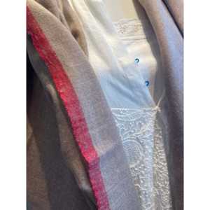 Pashmina Dune con Elegante Decoración de Encaje - Product Image 2