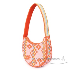 Bolso de Silla Color Pastel Naranja Melocotón, 100% Hecho a Mano con Cuentas de Vidrio |   Bolso de Mano con Cierre Abierto Bordado a Mano, Forro de Poliéster - Product Image 3