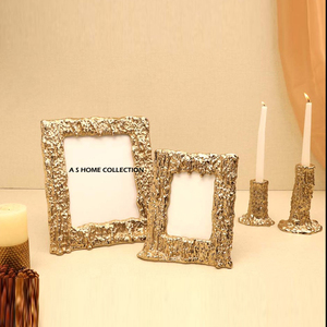 Cadre photo en métal et verre durable avec un design contemporain unique, élégant pour la décoration du salon - Product Image 4