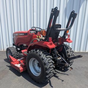 Tractor agrícola Case IH DX24 de 24 HP de segunda mano, adecuado para una variedad de aplicaciones agrícolas y utilitarias. - Product Image 5