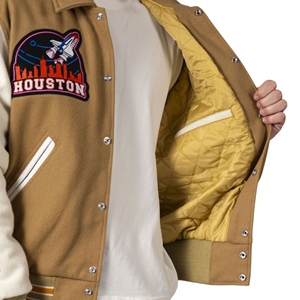 Blouson universitaire graphique pour homme, corps en laine, manches en cuir, col rond, patchwork chenille, broderie, style Letterman, vintage - Product Image 6