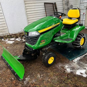 Tondeuse à gazon John Deere haute puissance originale pour le bricolage, fonction 2 temps, machine fiable et efficace, livraison rapide disponible - Product Image 1