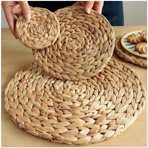 Napperons ronds en jacinthe d'eau tissés à la main tapis de fleurs tressées pour décoration de table et vaisselle de fête tapis et tampons de fleurs ronds élégants - Product Image 2