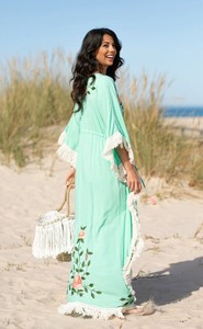 Nueva moda Color sólido Floral bordado cuello en V mujer largo Maxi vestido con cordones hasta el suelo tela para ocasiones de playa - Product Image 6