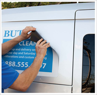 Panneau magnétique imprimé laminé personnalisé avec logo automatique découpé en vinyle Panneau magnétique promotionnel pour camionnette magnétique pour camions