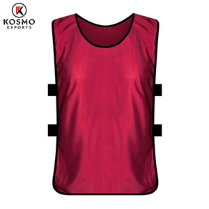 Venta al por mayor colorido fútbol Jersey chaleco fútbol y baloncesto Pinnies entrenamiento Baberos para niños y adultos - Product Image 4