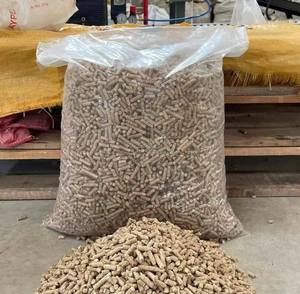 Pellets de Madera de Biomasa de Energía Natural, Palets de 15 kg de Briquetas de Pino y Roble, 70 Bolsas - Virutas de Madera con Patrón de Bastón - Product Image 2