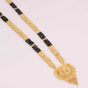 Mangalsutra chapado en oro, joyería tradicional, colgante de Mangalsutra para mujer, joyería de temporada de boda, chapado en oro laminado - Product Image 2