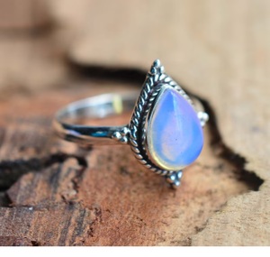 Opalite laiteuse 925 bague de créateur en argent Sterling bijoux de pierres précieuses faits à la main bague élégante cadeau pour elle - Product Image 2