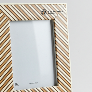 Marco de fotos de madera marrón hecho a mano moderno Detalle de incrustaciones de doble tono elegante para sala de estar Dormitorio o decoración de oficina - Product Image 4