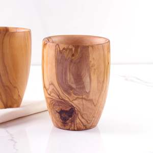 Taza de bebida de madera de olivo grande hecha a mano de primera calidad para sus bebidas - Product Image 1