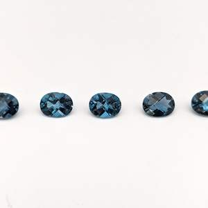 พลอยบุษราคัมสีฟ้าธรรมชาติเจียระไนรูปไข่หลายขนาดสำหรับทำเครื่องประดับ - Product Image 5