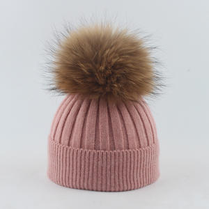 Gorro con pompón de punto grueso para moda de invierno, gorros cálidos para uso diario - Product Image 1