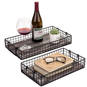 Elegante bandeja de servicio redonda negra con borde festoneado y pies resistentes para una presentación elegante y un uso versátil - Product Image 2