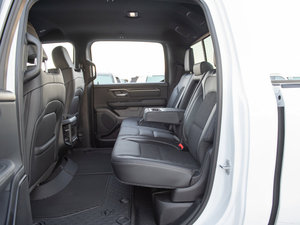 RAM 1500 SPORT 2026 d'occasion, conduite à gauche/droite - Product Image 4