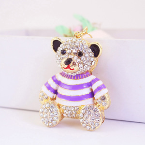 Porte-clés Ours en Peluche Strassé avec <span class=keywords><strong>Pull</strong></span> Émaillé <span class=keywords><strong>Rayé</strong></span>, Fermoir Mousqueton en Alliage de Zinc Doré pour Accent de Sac à Main - Product Image 3