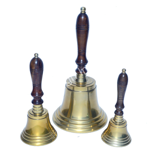 Campana de latón brillante alta, campanas de Metal decorativas de Navidad, campana de mano con asas de madera disponibles en 4 tamaños diferentes - Product Image 6