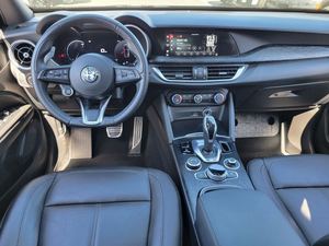 รถ SUV ปี 2024 S-TELLVIO SPRINT ขับเคลื่อนล้อหลัง ไมล์น้อย เครื่องยนต์สมบูรณ์แบบ แพ็คเกจหรูหรา เกียร์อัตโนมัติ 9 สปีด ระบบขับเคลื่อน DIVETRAIN 280 แรงม้า สภาพดีเยี่ยม - Product Image 4