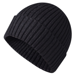 Bonnet en tricot chaud d'hiver en gros, imprimé tendance, personnalisé pour hommes, femmes et adultes, qualité professionnelle personnalisée en gros - Product Image 3