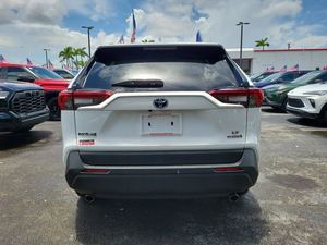 รถยนต์โตโยต้า RAV4 ไฮบริด LE AWD ปี 2024 มือสอง - Product Image 3