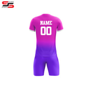 Vente en gros d'uniformes de football avec motifs urbains et couleurs Uniformes de football personnalisables avec des motifs et des motifs inspirés de la nature - Product Image 2