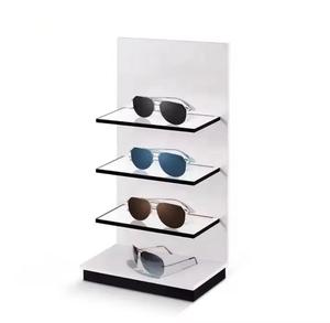 Elegante soporte de pantalla óptica acrílica moderna para gafas y accesorios en entornos minoristas personalizables - Product Image 1