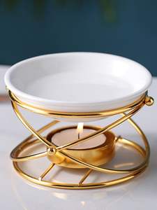 Porte-bougie en métal artisanal, idéal pour la décoration de table, les décorations d'entrée, la salle à manger et l'ambiance de réception de mariage - Product Image 3