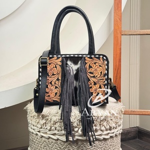 Mini bolso de mano de cuero con diseño bohemio 2025, bolso de mano con flecos de piel de vaca de alta calidad, correa cruzada ajustable, bolso de hombro - Product Image 1