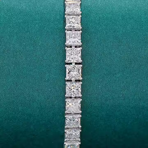 Pulsera de tenis con diamantes de moissanita de 8 pulgadas, plata 925 y acabado en oro de 10 quilates, joyería helada Premium para todos los géneros, atractivo a la moda - Product Image 4