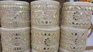 Rubans et lacets brodés à la machine de 6 pouces de largeur, fabriqués sur mesure, de différents modèles et couleurs pour robes de mariée - Product Image 3