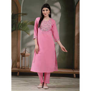 Kurta Recta Bordada de Algodón Puro para Mujer con Pantalones y Dupatta, Estilo Pakistaní, Ropa Étnica India para Diversas Ocasiones - Product Image 5
