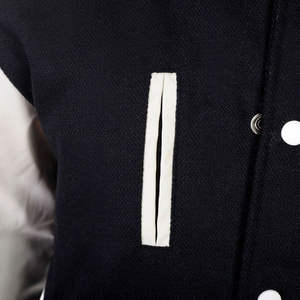 Vente en gros OEM de veste universitaire de baseball à manches en cuir et laine pour collège personnalisée pour hommes nouveauté veste universitaire unisexe d'hiver pour hommes avec boutons - Product Image 3