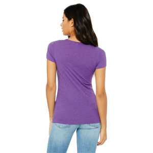 Camiseta de manga corta de Triblend para mujer, camiseta 50% poliéster 25% Airlume peinado y anillo de algodón 25% rayón 40 individual 3,8 oz púrpura - Product Image 3