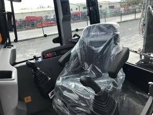 รถตักล้อยางไฮโดรมีค HMK 62SS รถตักดินขนาดเล็ก เครื่องยนต์ดีเซล สำหรับงานก่อสร้างในฟาร์ม - Product Image 6