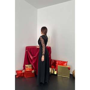 Mono negro sin mangas con falda de tul - Negro - Product Image 5