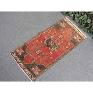 พรมตุรกีขนาดเล็ก 1.5x3 ฟุต พรมวินเทจ พรมลายอิคัตสีแดง - Product Image 2