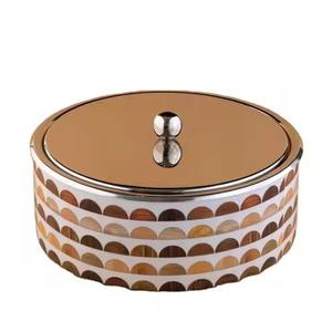 Casserole en bois avec couvercle en métal, dernier design, pour la maison, l'hôtel, le buffet, les fêtes, la cuisine du Moyen-Orient, service de table, réchauffe-plats - Product Image 1